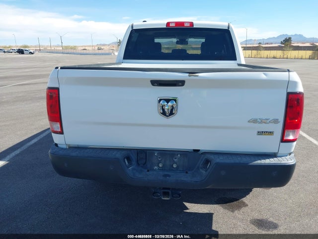 1C6RR7KG7ES324033 RAM 1500 Tradesman