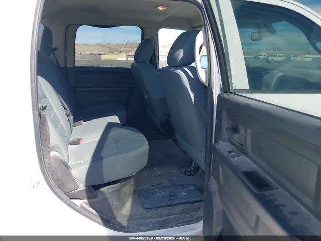 1C6RR7KG7ES324033 RAM 1500 Tradesman
