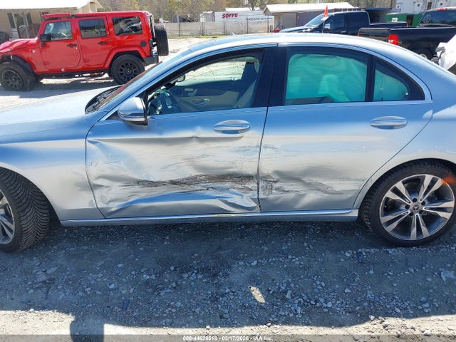 44628518 :رقم المزاد ، 55SWF4JBXJU244286 vin ، 2018 Mercedes-benz C 300 مزاد بيع