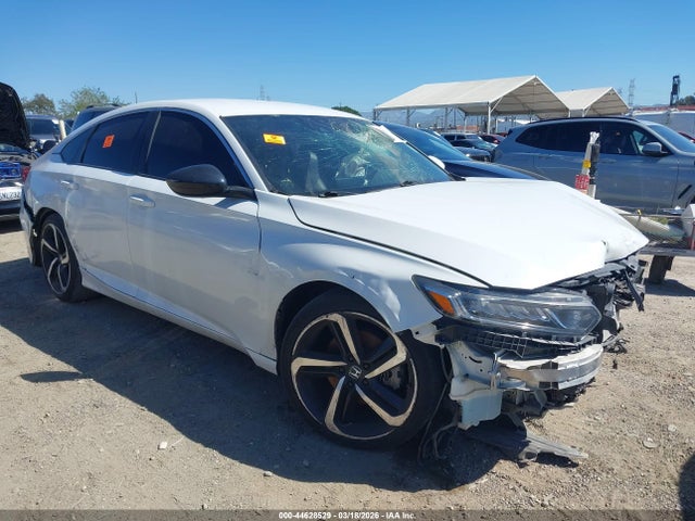 2018 1HGCV1F30JA063912 main image