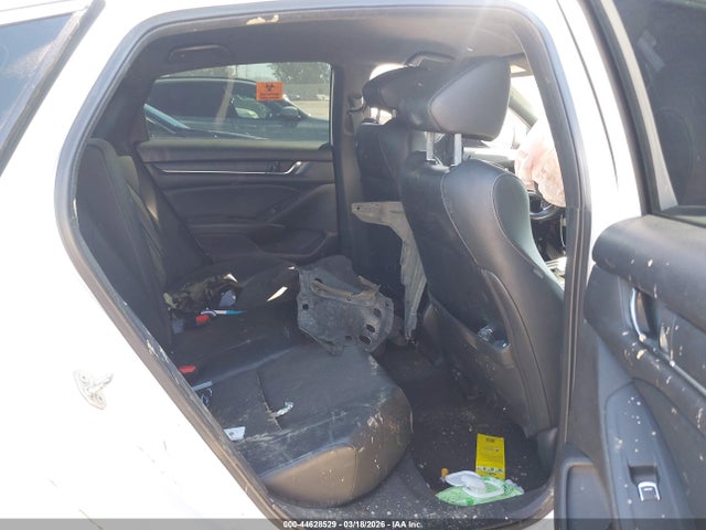 1HGCV1F30JA063912 Honda Accord Sport