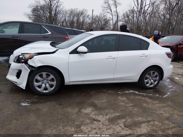 44628533 :رقم المزاد ، JM1BL1U75D1752306 vin ، 2013 Mazda Mazda3 I Sport مزاد بيع