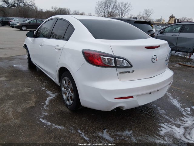 2013 MAZDA MAZDA3 JM1BL1U75D1752306 Photo 2