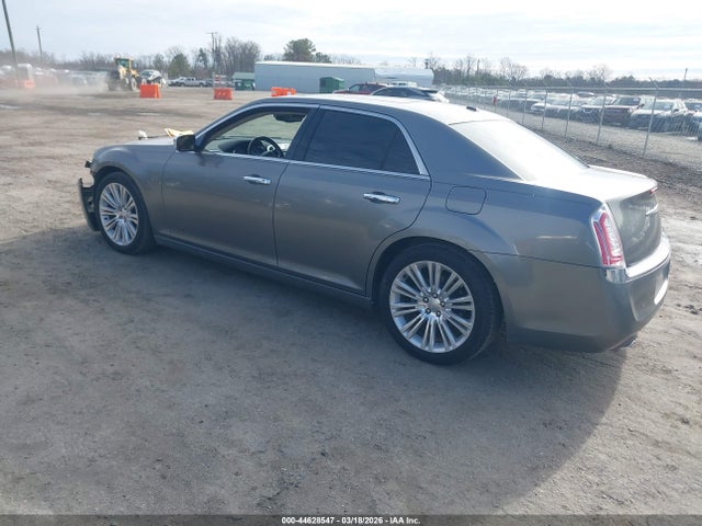 44628547 :رقم المزاد ، 2C3CA6CT9BH581259 vin ، 2011 Chrysler 300c مزاد بيع