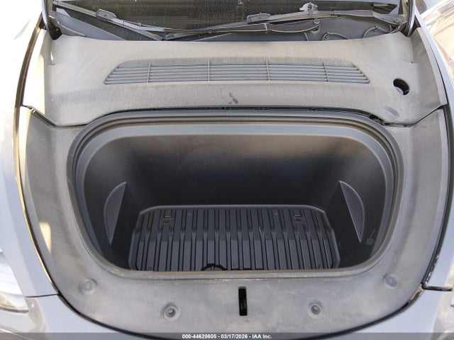 44628605 :رقم المزاد ، 7SAYGDEE6PF901320 vin ، 2023 Tesla Model Y Awd/long Range Dual Motor All-wheel Drive مزاد بيع