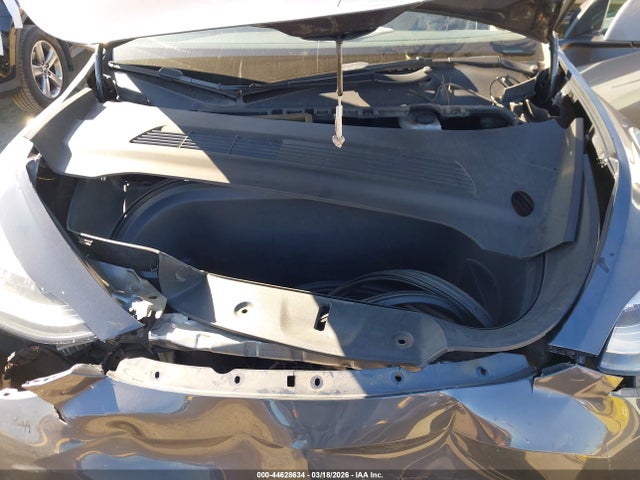 2021 TESLA MODEL Y 5YJYGDEE8MF096400 Photo 9