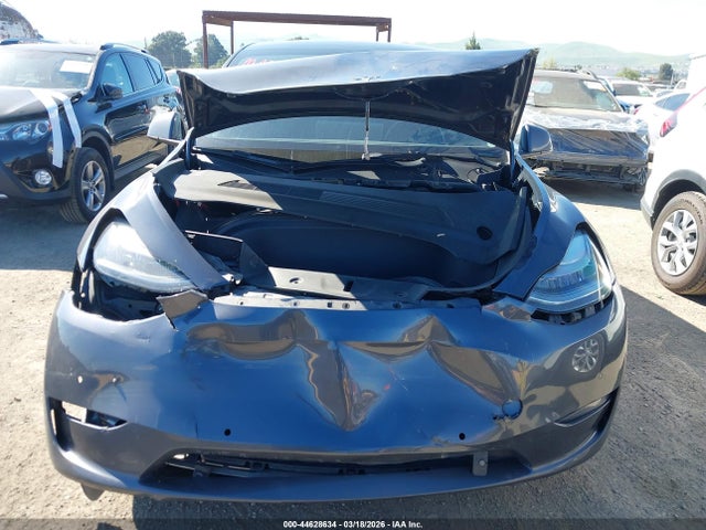 2021 TESLA MODEL Y 5YJYGDEE8MF096400 Photo 5