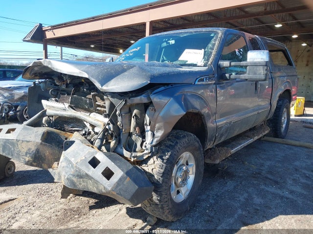 2011 FORD F-250 1FT7X2B6XBEA26716 Photo 1