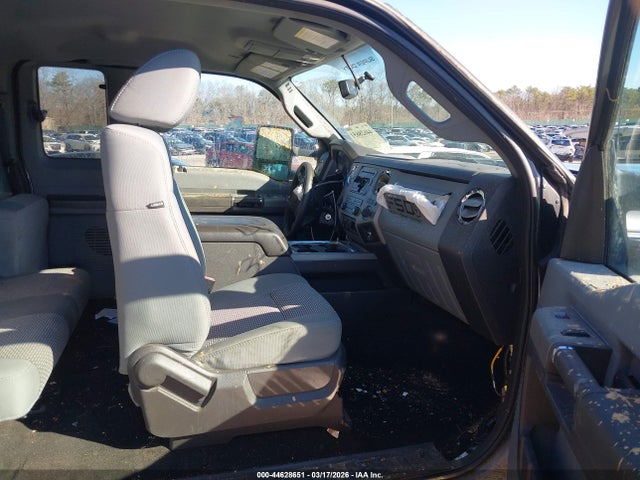 2011 FORD F-250 1FT7X2B6XBEA26716 Photo 4