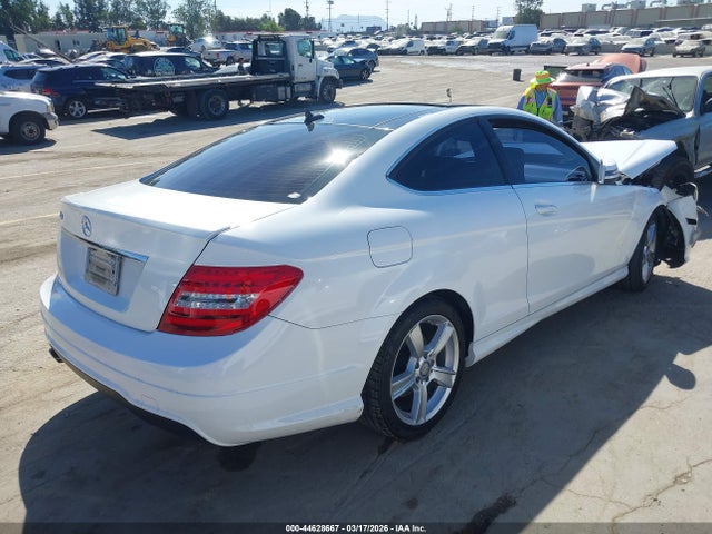 2015 MERCEDES-BENZ C 250 WDDGJ4HB1FG347786 Photo 3