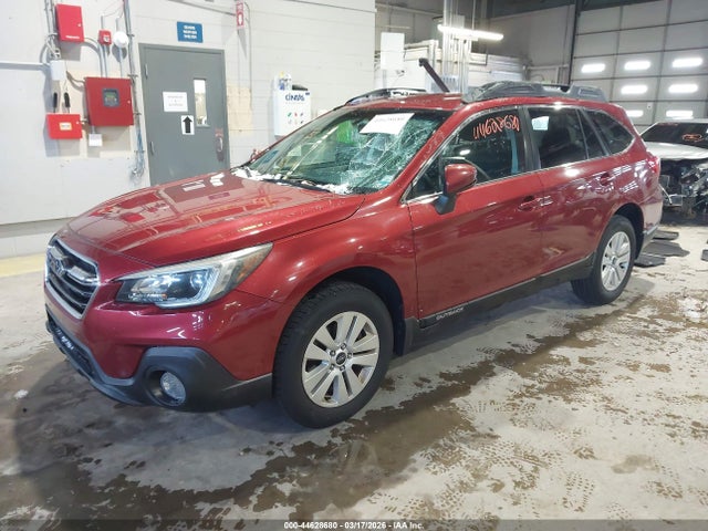 44628680 :رقم المزاد ، 4S4BSACC2J3318695 vin ، 2018 Subaru Outback 2.5i Premium مزاد بيع