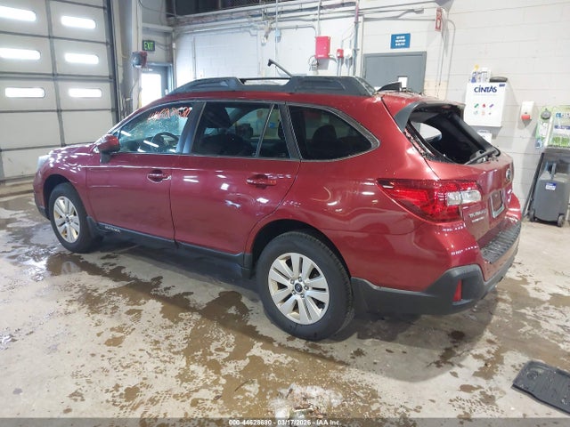 44628680 :رقم المزاد ، 4S4BSACC2J3318695 vin ، 2018 Subaru Outback 2.5i Premium مزاد بيع