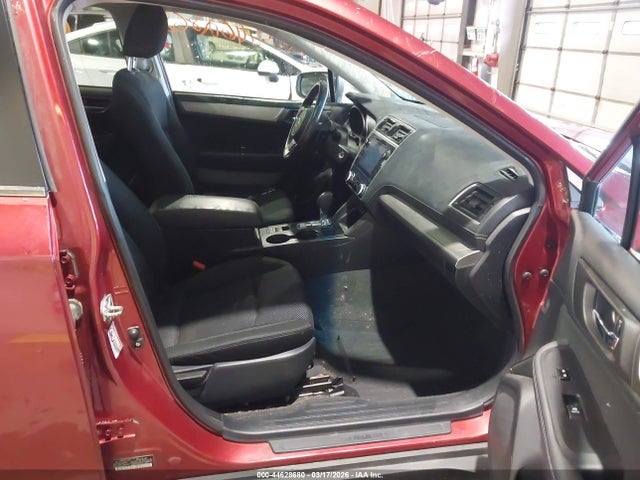 44628680 :رقم المزاد ، 4S4BSACC2J3318695 vin ، 2018 Subaru Outback 2.5i Premium مزاد بيع