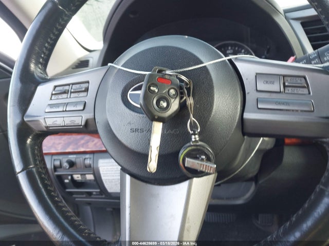 Продаж на аукціоні авто 2011 Subaru Outback 2.5i Limited, vin: 4S4BRBKC2B3445449, номер лоту: 44628699