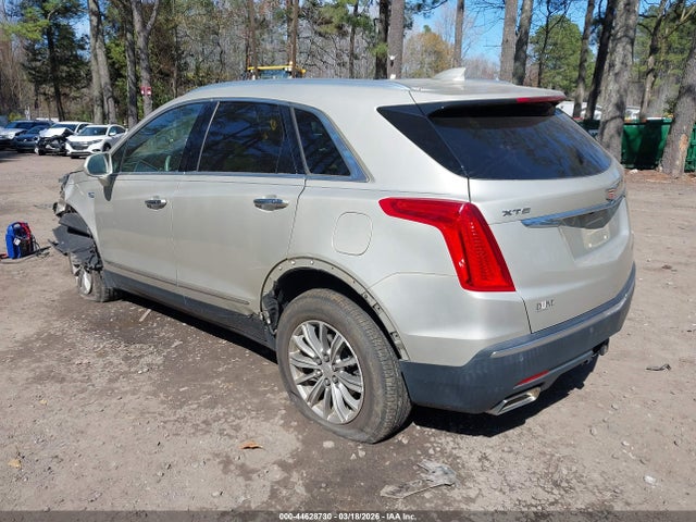 2017 CADILLAC XT5 1GYKNBRS5HZ202523 Photo 2