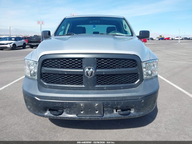 44628767 :رقم المزاد ، 1C6RR7KG2JS133484 vin ، 2018 Ram 1500 Tradesman  4x4 5'7 Box مزاد بيع