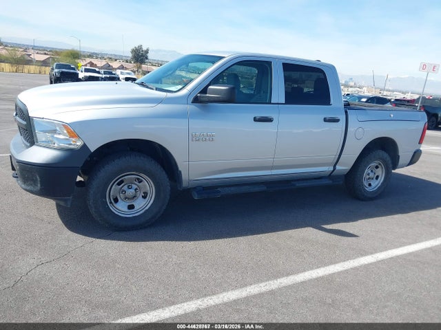 44628767 :رقم المزاد ، 1C6RR7KG2JS133484 vin ، 2018 Ram 1500 Tradesman  4x4 5'7 Box مزاد بيع