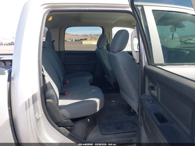 44628767 :رقم المزاد ، 1C6RR7KG2JS133484 vin ، 2018 Ram 1500 Tradesman  4x4 5'7 Box مزاد بيع