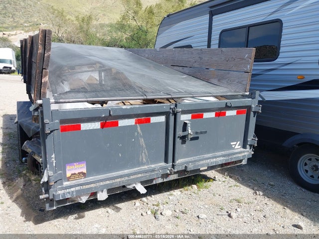 Lamar Hauling Trailer 2023 5RVDL142XPP120423 Image 3