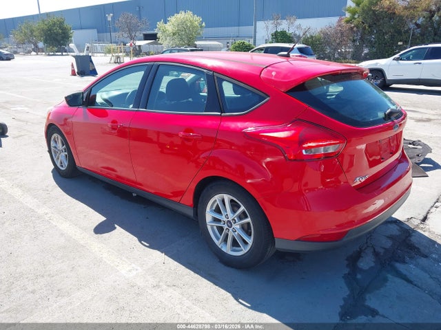 Ford FOCUS SE 2016 1FADP3K27GL231084 Image 3