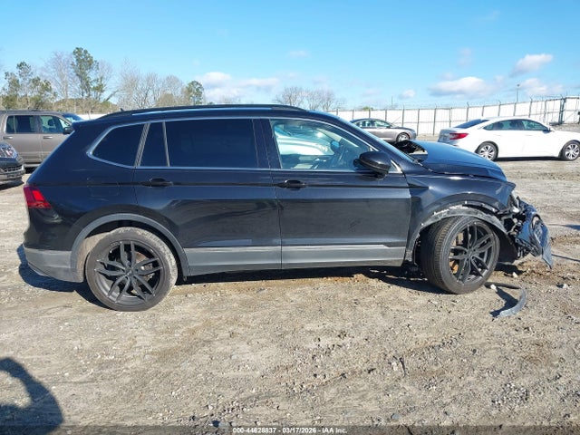 Продаж на аукціоні авто 2018 Volkswagen Tiguan 2.0t Se/2.0t Sel, vin: 3VV3B7AX3JM182322, номер лоту: 44628837