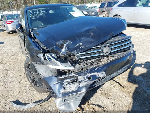 Продаж на аукціоні авто 2018 Volkswagen Tiguan 2.0t Se/2.0t Sel, vin: 3VV3B7AX3JM182322, номер лоту: 44628837