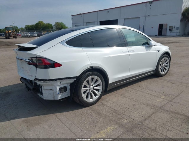 2020 TESLA MODEL X 5YJXCAE25LF219774 Photo 3