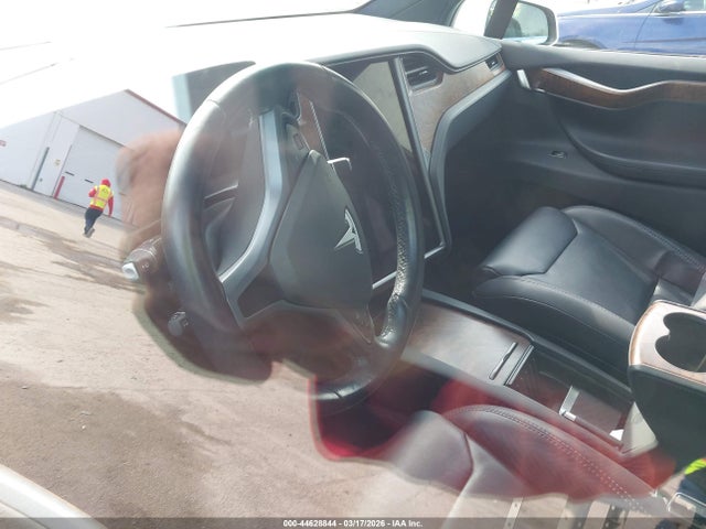2020 TESLA MODEL X 5YJXCAE25LF219774 Photo 6
