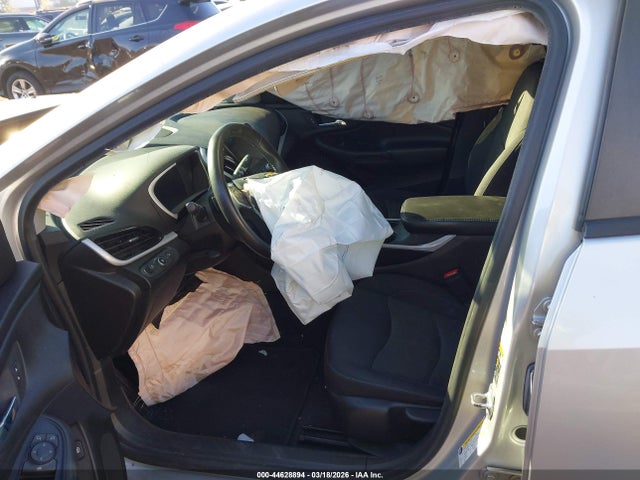 2018 CHEVROLET VOLT 1G1RC6S58JU119931 Photo 4