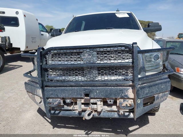 2018 Ram 2500 Laramie  4x4 6'4 Box მანქანა იყიდება აუქციონზე, vin: 3C6UR5FL3JG262637, აუქციონის ნომერი: 44628903