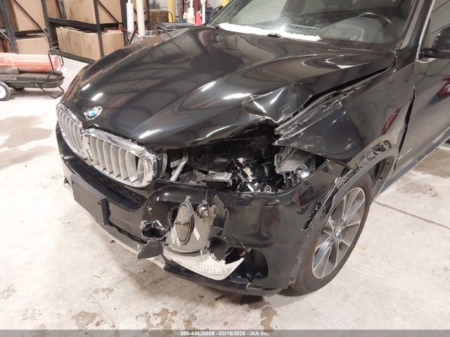 2018 BMW X5 5UXKR0C57J0X92136 Photo 5