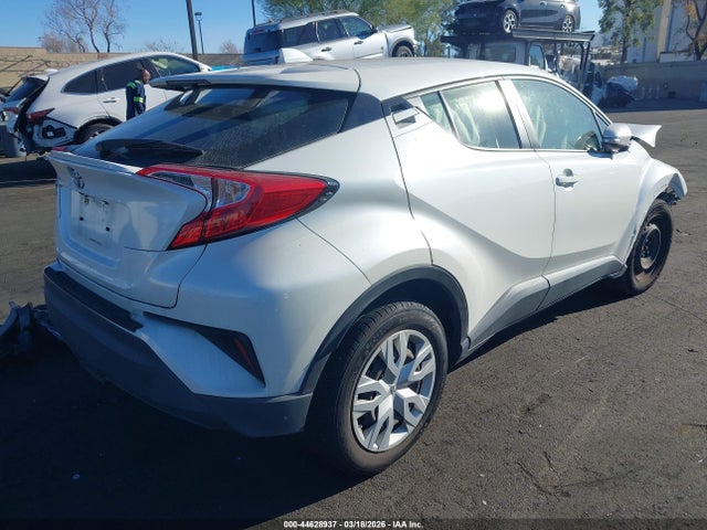 JTNKHMBX9K1052500 Toyota C-HR LE