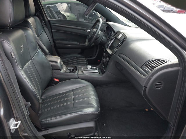 Продаж на аукціоні авто 2015 Chrysler 300 300s, vin: 2C3CCABG4FH760557, номер лоту: 44628940