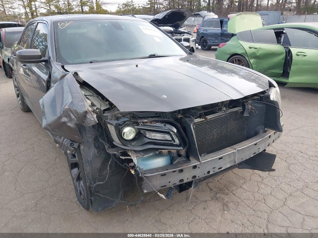 Продаж на аукціоні авто 2015 Chrysler 300 300s, vin: 2C3CCABG4FH760557, номер лоту: 44628940