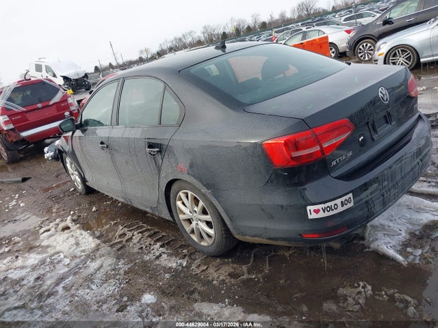 44629004 :رقم المزاد ، 3VWD17AJ6FM253146 vin ، 2015 Volkswagen Jetta 1.8t Se مزاد بيع