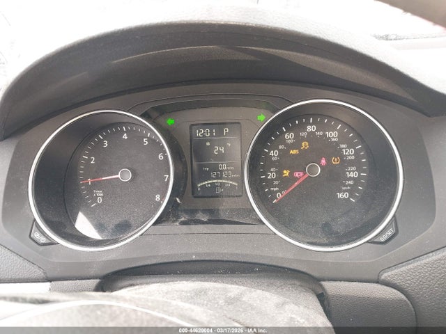 44629004 :رقم المزاد ، 3VWD17AJ6FM253146 vin ، 2015 Volkswagen Jetta 1.8t Se مزاد بيع