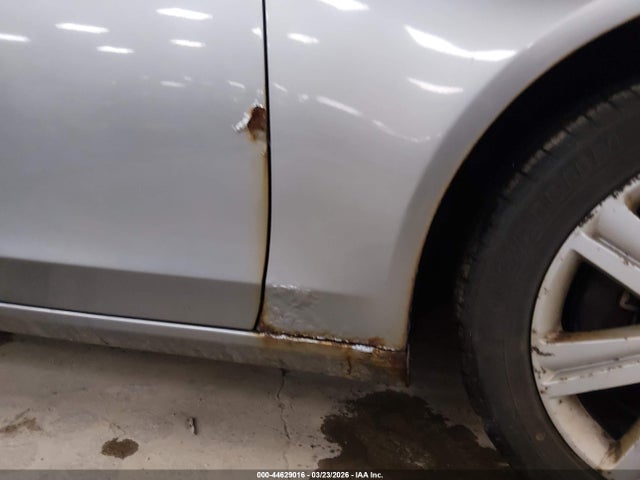 2010 AUDI A4 WAUBFAFLXAN009076 Photo 5