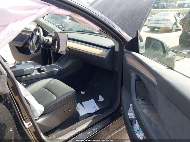 7SAYGDEE8PA150556 Tesla Model Y