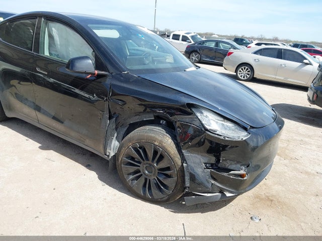 7SAYGDEE8PA150556 Tesla Model Y