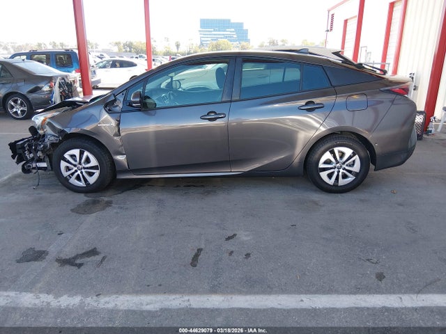 Toyota Prius Three 2017 JTDKARFU0H3538910 Image 13