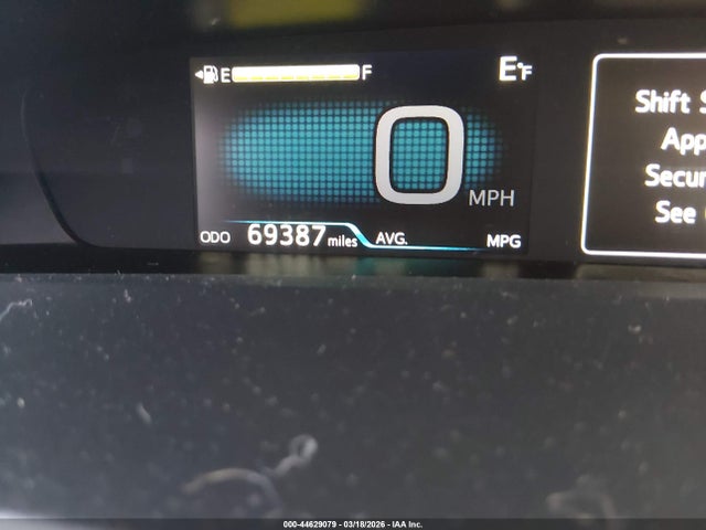 Toyota Prius Three 2017 JTDKARFU0H3538910 Image 14