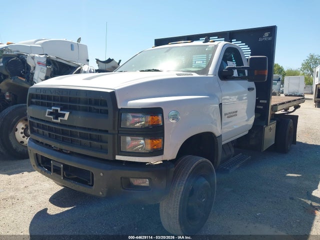 1HTKJPVK5KH863540 Chevrolet Silverado 6500hd 1lt