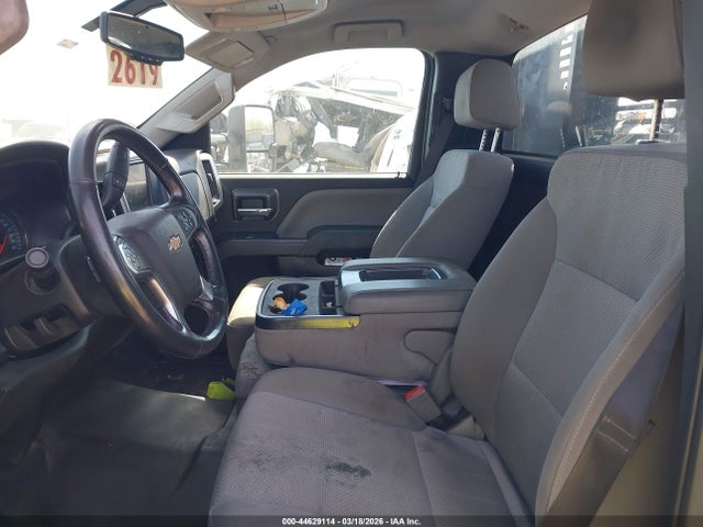 1HTKJPVK5KH863540 Chevrolet Silverado 6500hd 1lt