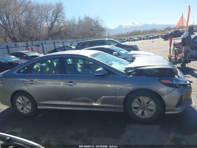 Продаж на аукціоні авто 2019 Hyundai Sonata Hybrid Se, vin: KMHE24L38KA084526, номер лоту: 44629115