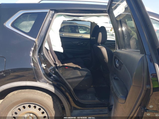 Продаж на аукціоні авто 2018 Nissan Rogue Sv, vin: JN8AT2MV4JW306280, номер лоту: 44629165