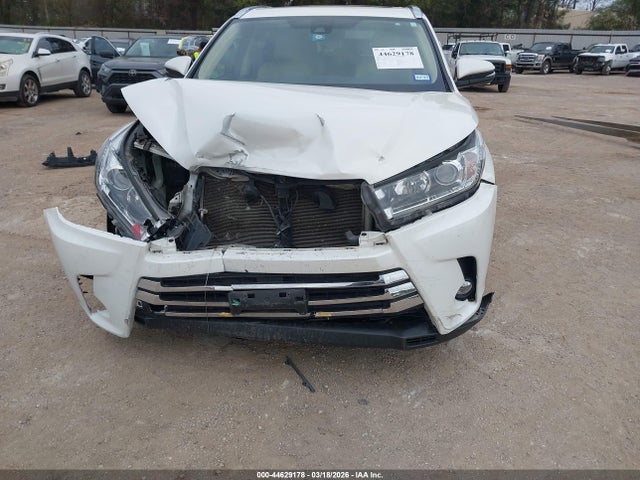 5TDYZRFH0JS271102 Toyota Highlander Limited