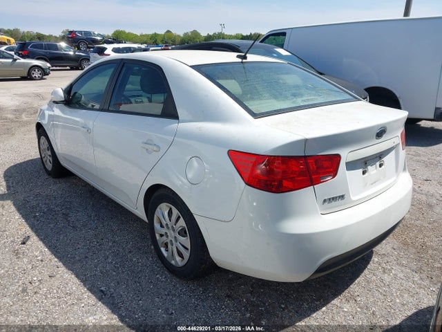 2010 KIA FORTE KNAFT4A29A5212891 Photo 2