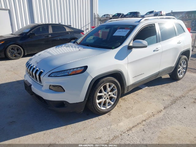 2017 Jeep Cherokee Latitude Fwd მანქანა იყიდება აუქციონზე, vin: 1C4PJLCB8HW610098, აუქციონის ნომერი: 44629202