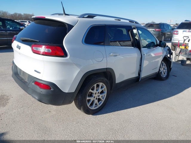 2017 Jeep Cherokee Latitude Fwd მანქანა იყიდება აუქციონზე, vin: 1C4PJLCB8HW610098, აუქციონის ნომერი: 44629202