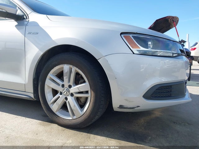 2013 Volkswagen Jetta Hybrid Sel მანქანა იყიდება აუქციონზე, vin: 3VW637AJ7DM230054, აუქციონის ნომერი: 44629251